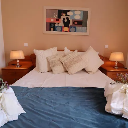 Σπίτι διακοπών 3-bed Townhouse With Pool In Balaia