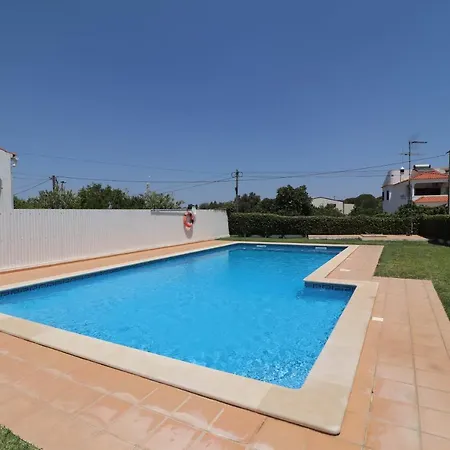 3-bed Townhouse With Pool In Balaia * Αλμπουφέιρα