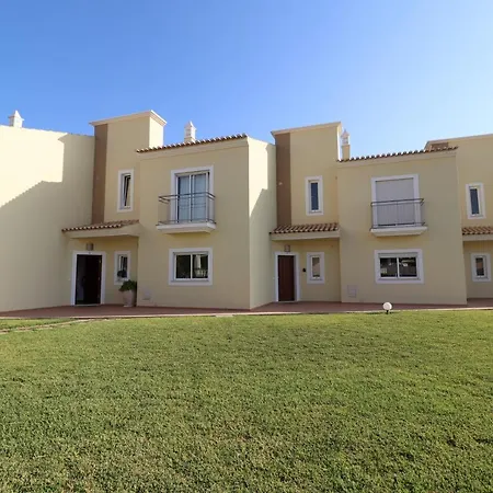 3-bed Townhouse With Pool In Balaia Casa de Férias *