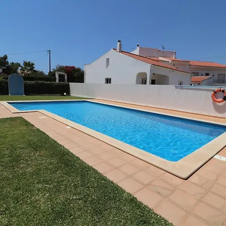 3-bed Townhouse With Pool In Balaia Casa de Férias