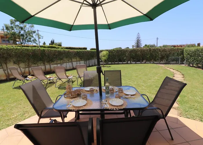 3-bed Townhouse With Pool In Balaia *