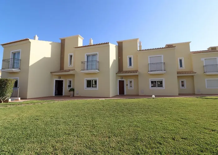 3-bed Townhouse With Pool In Balaia Prázdninový dům *