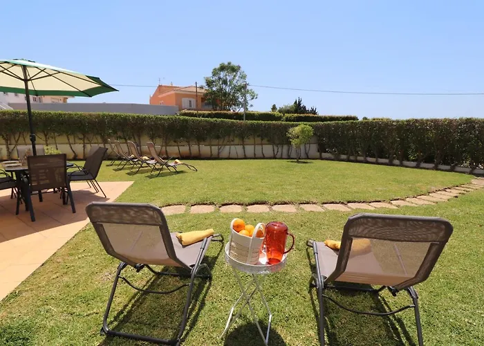 Prázdninový dům 3-bed Townhouse With Pool In Balaia Albufeira