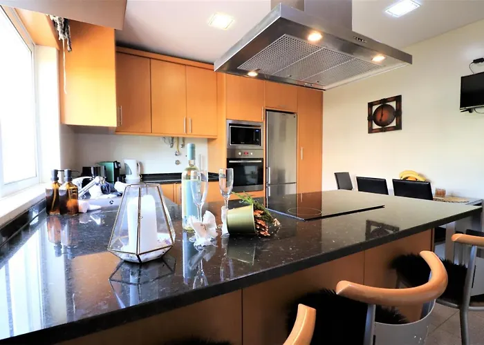 3-bed Townhouse With Pool In Balaia 阿尔布费拉