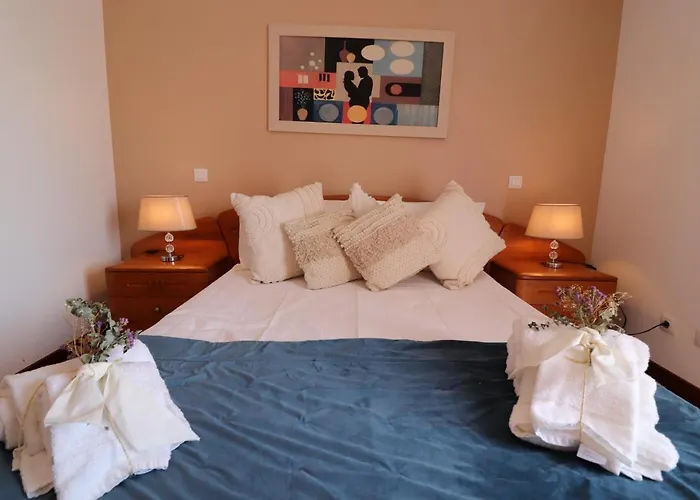 Prázdninový dům 3-bed Townhouse With Pool In Balaia